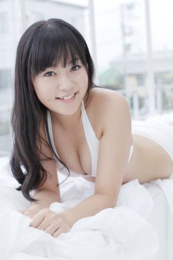 动漫美女挤奶